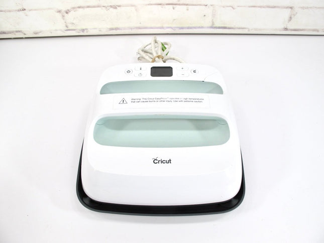 Cricut EasyPress 2 CHP180B2 9x9 Heat Press Machine - ZeereeZ