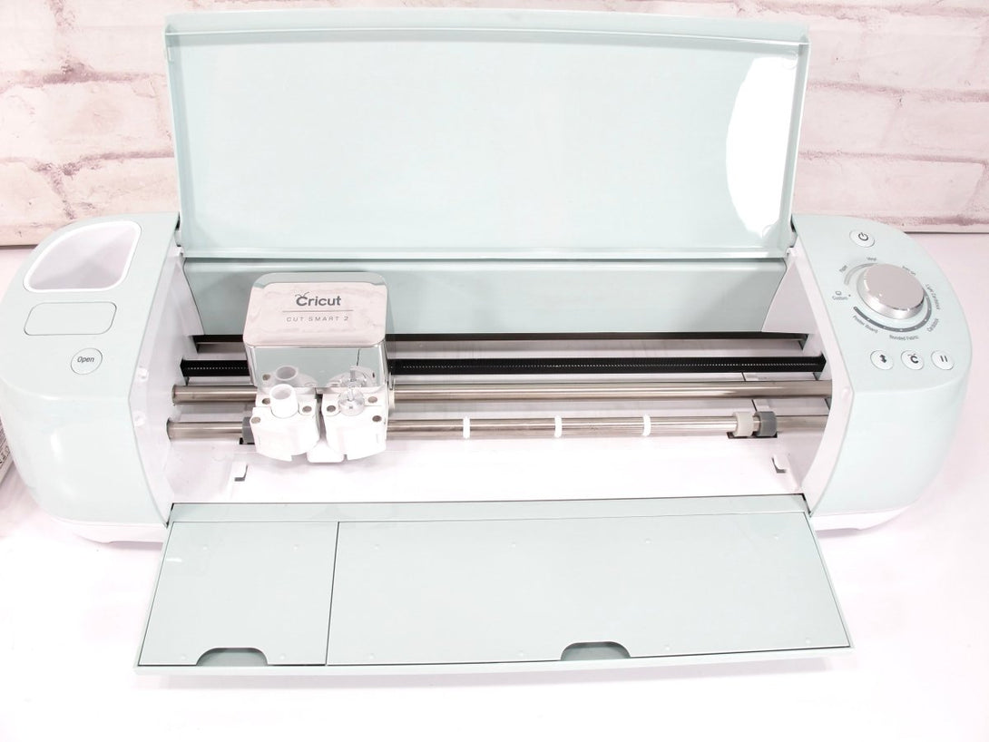 Cricut Explore Air2 Home Cutting Machine for all Crafts - ZeereeZ