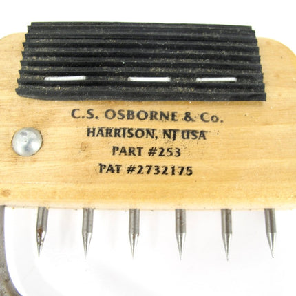CS Osborne & Co 253 Webbing Stretcher & Staple Puller - ZeereeZ