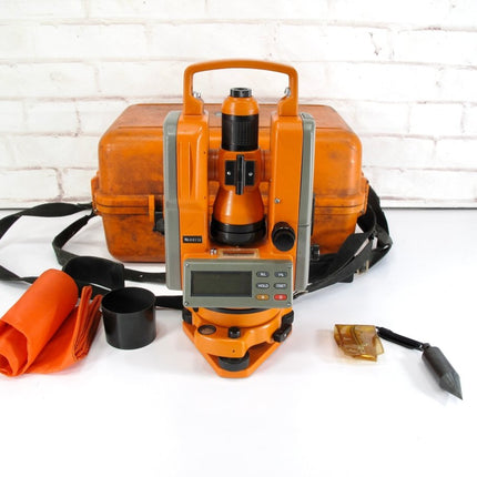 CST Berger DGT20 Precision 20 Second Digital Transit Theodolite w/ Plumbob - ZeereeZ