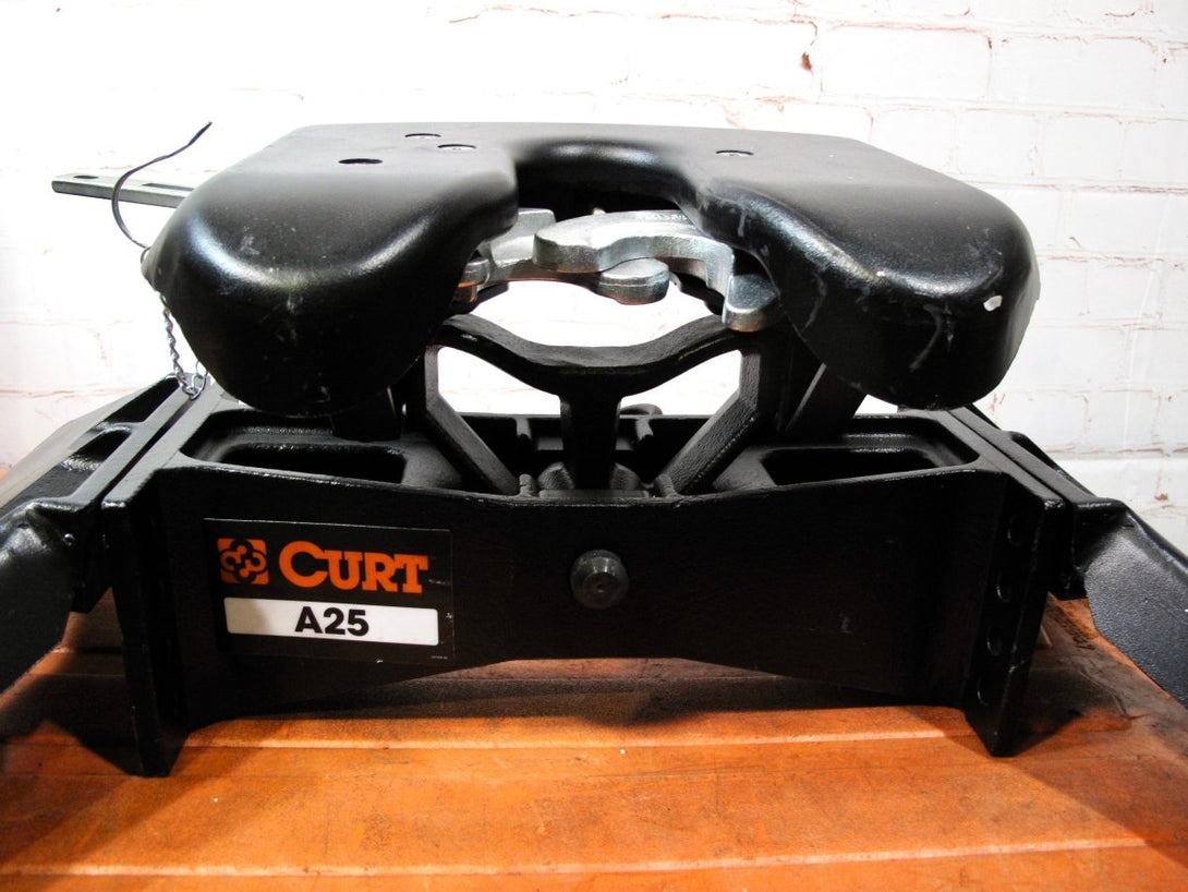 Curt A25 16580 Carbide Steel 5th Wheel Hitch Head 25,000 lbs. Capacity - ZeereeZ