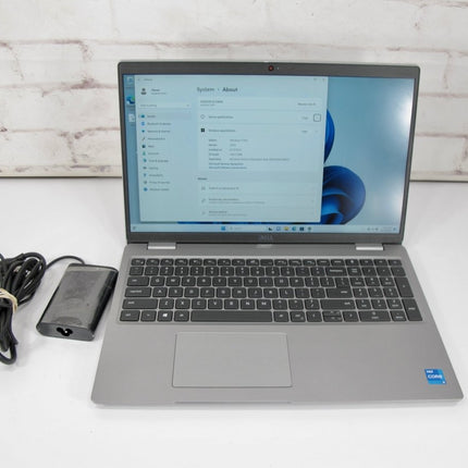 Dell latitude 5520 i5 2.60GHz 256SSD 8GB RAM Windows 11 Pro Laptop Computer - ZeereeZ