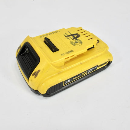 DeWALT DCB203 20V MAX 2Ah Lightweight Lithium - Ion Power Tool Battery - ZeereeZ