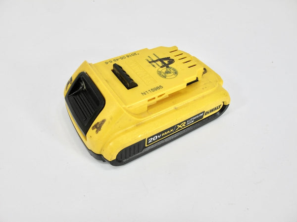 DeWALT DCB203 20V MAX 2Ah Lightweight Lithium - Ion Power Tool Battery - ZeereeZ