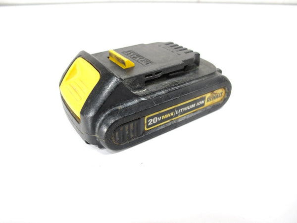 Dewalt DCB207 20 - Volt MAX Lithium - Ion Compact Power Tool Battery Pack 1.5Ah - ZeereeZ