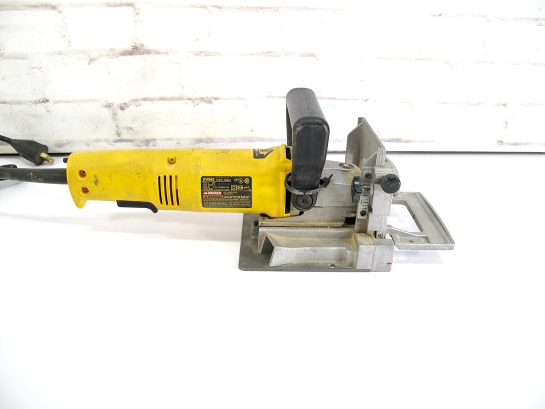 Dewalt DW682 Corded Biscuit Plate Wood Joiner - ZeereeZ