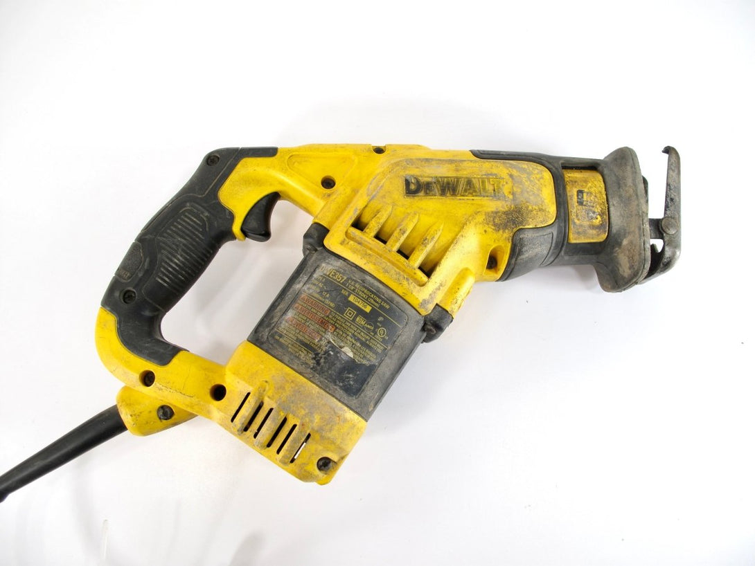 DeWALT DWE357 Variable Speed 12 - Amp Corded Reciprocating Saw - ZeereeZ