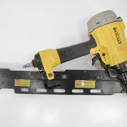 Dewalt DWF83PL Pneumatic 21 - Degree 3 - 1/4 in. Collated Air Framing Nailer - ZeereeZ