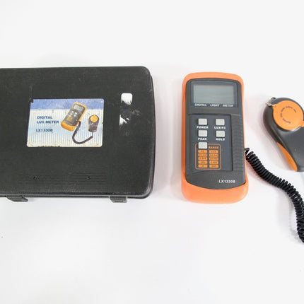 Dr. Meter LX1330B Digital Illuminance/Light Meter, 0 - 200,000 Lux Luxmeter - ZeereeZ
