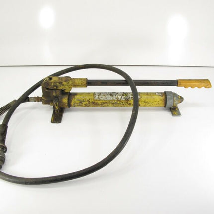 ENERPAC P - 39 Hydraulic Hand Pump 10, 000 PSI 40 Cubic Inch - ZeereeZ