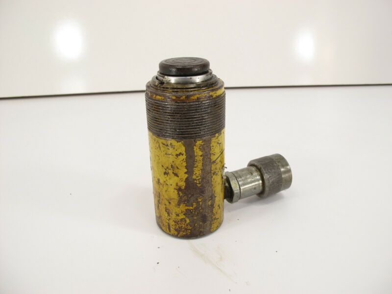 Enerpac RC - 102 Hydraulic Cylinder 10 Ton CAP.2.13" Stroke 10000 PSI - ZeereeZ