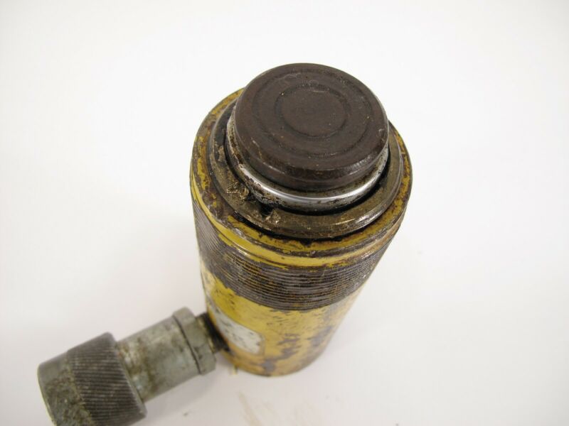 Enerpac RC - 102 Hydraulic Cylinder 10 Ton CAP.2.13" Stroke 10000 PSI - ZeereeZ