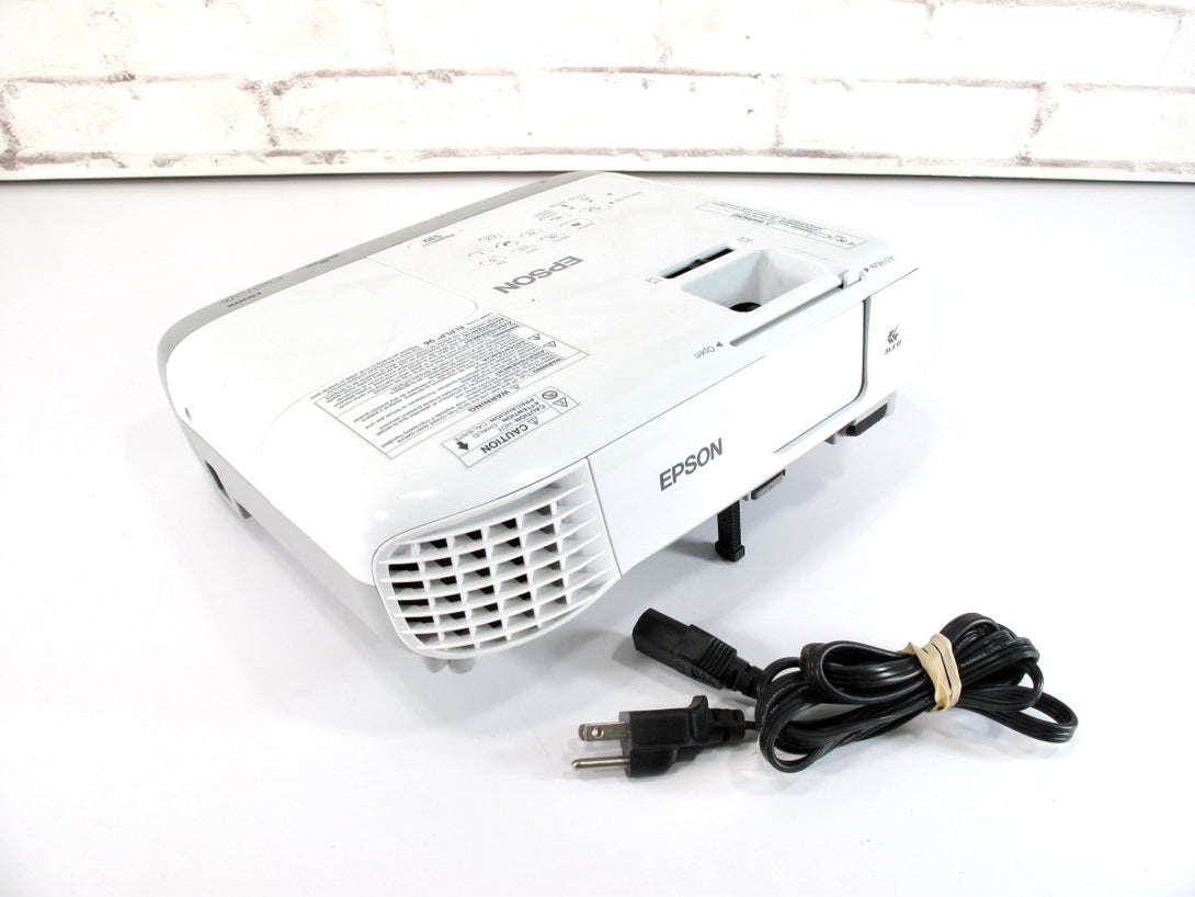 Epson PowerLite S39 3LCD SVGA HDMI Projector 3300 Lumens - ZeereeZ