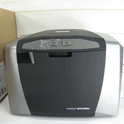 Fargo HID Printer DTC1250E 050000 ID Single Side / Direct - to - Card New - ZeereeZ