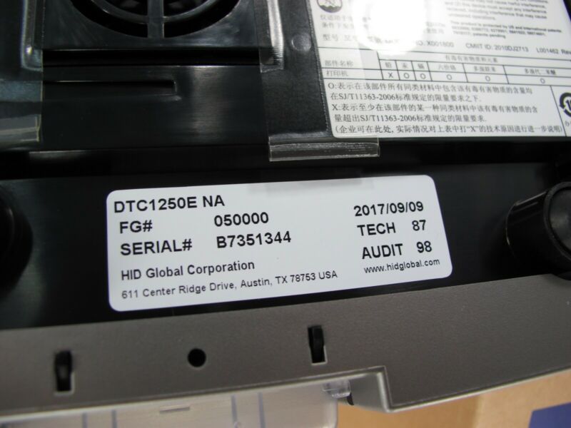 Fargo HID Printer DTC1250E 050000 ID Single Side / Direct - to - Card New - ZeereeZ