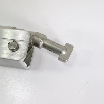 Fibrelite FL7A Specialized Manhole Lift Assist Removal Tool - ZeereeZ