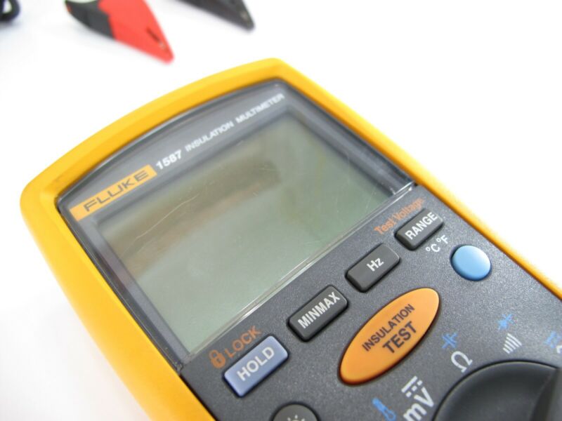 Fluke 1587 Digital FC Insulation Testing Multimeter 1000V Kit - ZeereeZ