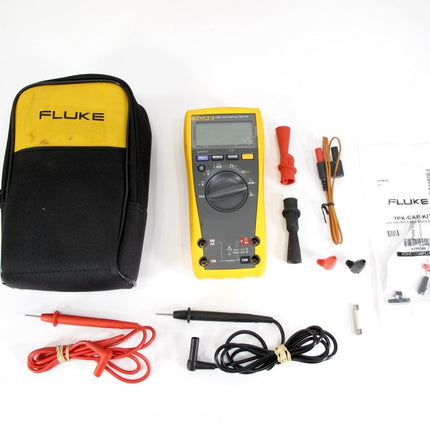 Fluke 179 True RMS Digital Multimeter with Built In Thermometer - ZeereeZ