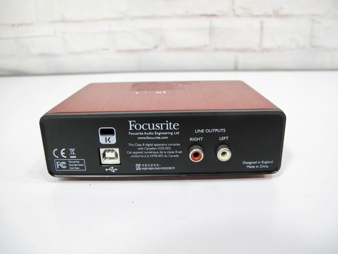 Focusrite Scarlett Solo 1st Gen 24 Bit USB Audio Recording Interface - ZeereeZ
