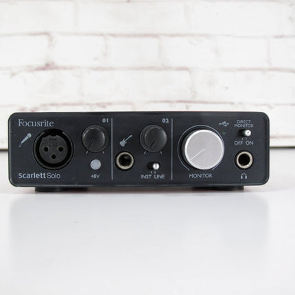 Focusrite Scarlett Solo 2nd Generation 2 - in/2 - out USB Audio Interface - ZeereeZ