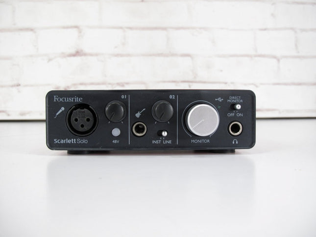 Focusrite Scarlett Solo 2nd Generation 2 - in/2 - out USB Audio Interface - ZeereeZ