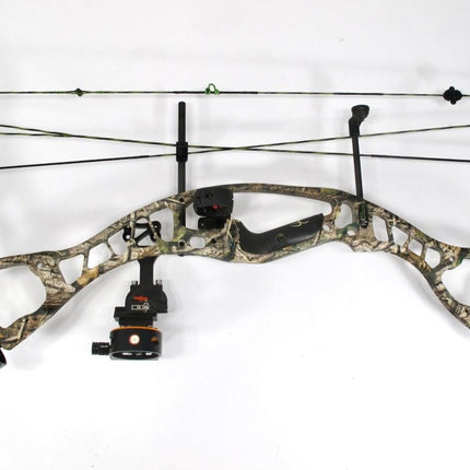 Hoyt Bone Collector AlphaMax 32 60 - 70# RH Compound Hunting Bow - ZeereeZ