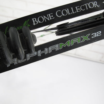 Hoyt Bone Collector AlphaMax 32 60 - 70# RH Compound Hunting Bow - ZeereeZ