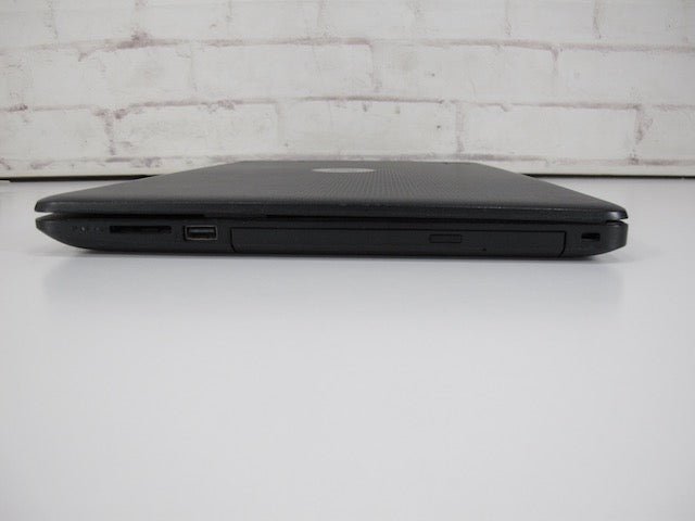 HP 15 - DB0015DX 15" AMD A6 - 9225 @ 2.6GHZ 4GB RAM 512GB HD Win 10 Home - ZeereeZ