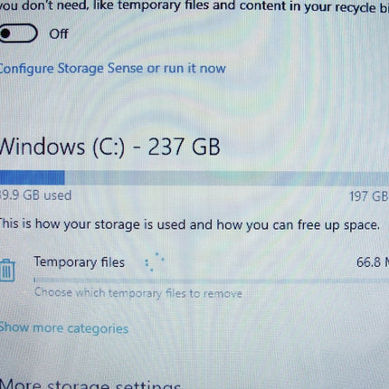 HP 15 - ef1020nr 15” AMD Ryzen 3 2.60GHz 8GB 256GB SSD Win 10 Home Touchscreen - ZeereeZ