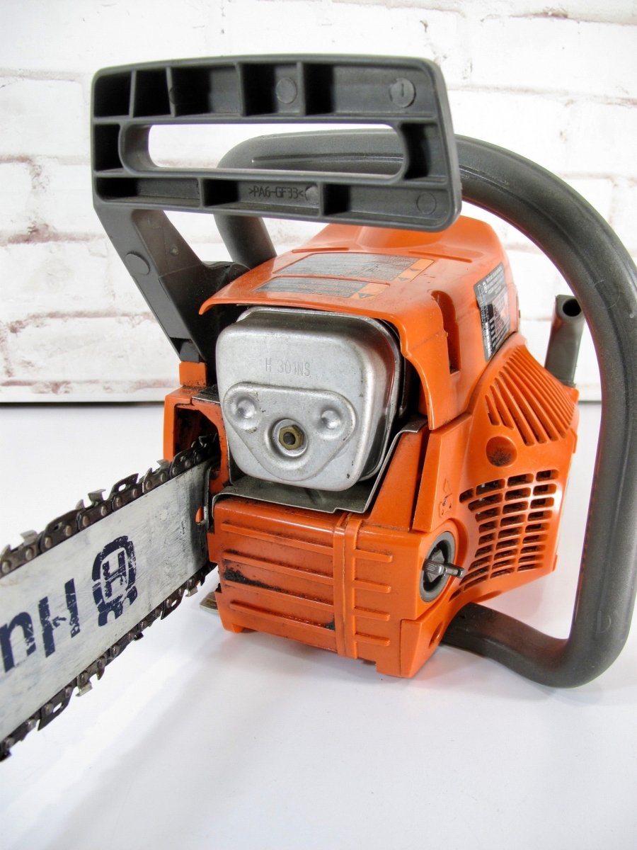 Husqvarna 142 E - Series w/ 16" Bar & Chain 40cc Gas Powered Chainsaw - ZeereeZ