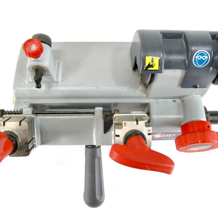 Ilco Silca Flash 008 Manual Key Machine - ZeereeZ