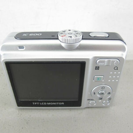 Intova IC - 600 Digital Sports Camera 6.0MP 2.4" LCD Underwater Waterproof Camera - ZeereeZ