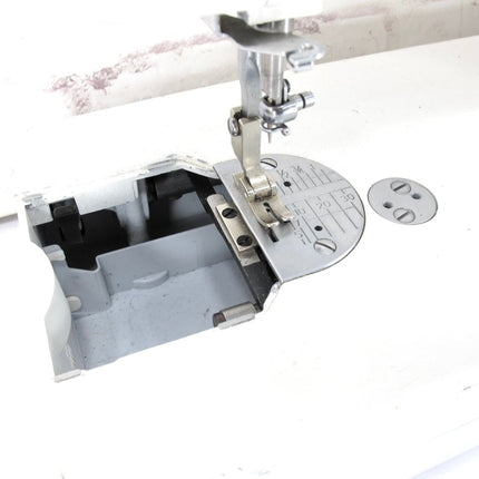 Janome 1600P DBX Professional Heavy Duty Straight Stitch Sewing Quilting Machine - ZeereeZ
