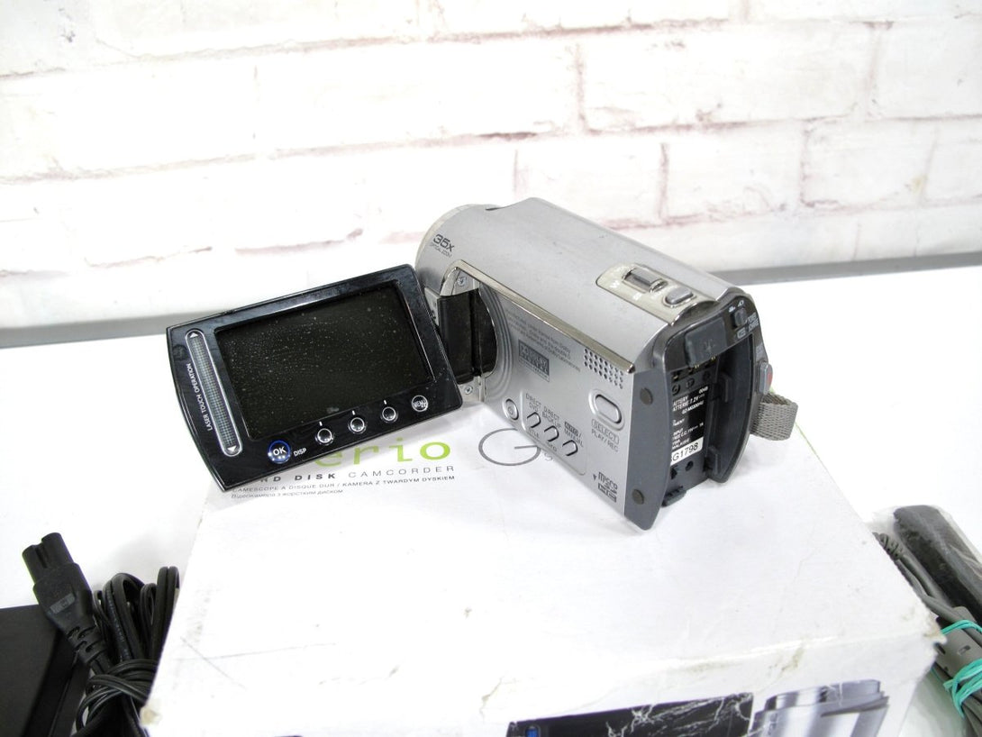 JVC Everio GZ - MG330HU Hybrid 30GB HDD 35x Optical Video Camera Camcorder - ZeereeZ