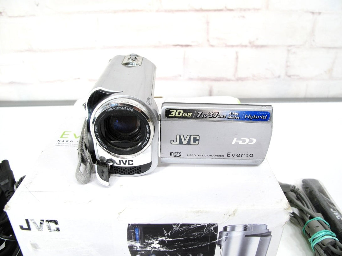 JVC Everio GZ - MG330HU Hybrid 30GB HDD 35x Optical Video Camera Camcorder - ZeereeZ