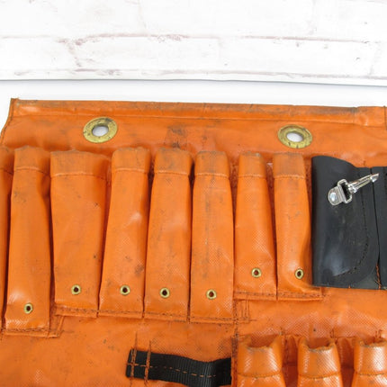 Klein Tools 51829 18 Pocket 23" x 24" Vinyl Linemans Aerial Tool Apron - ZeereeZ