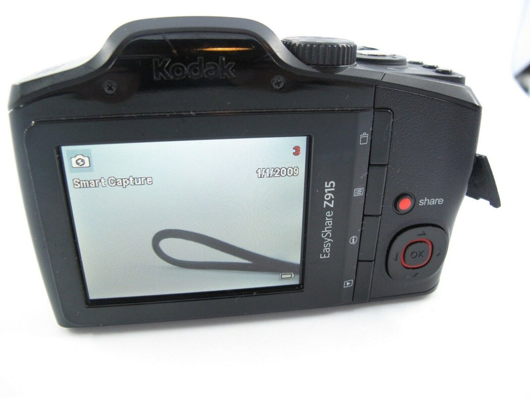 Kodak EasyShare Z915 10.0 MP Digital Camera w/ 10x Optical Zoom - ZeereeZ