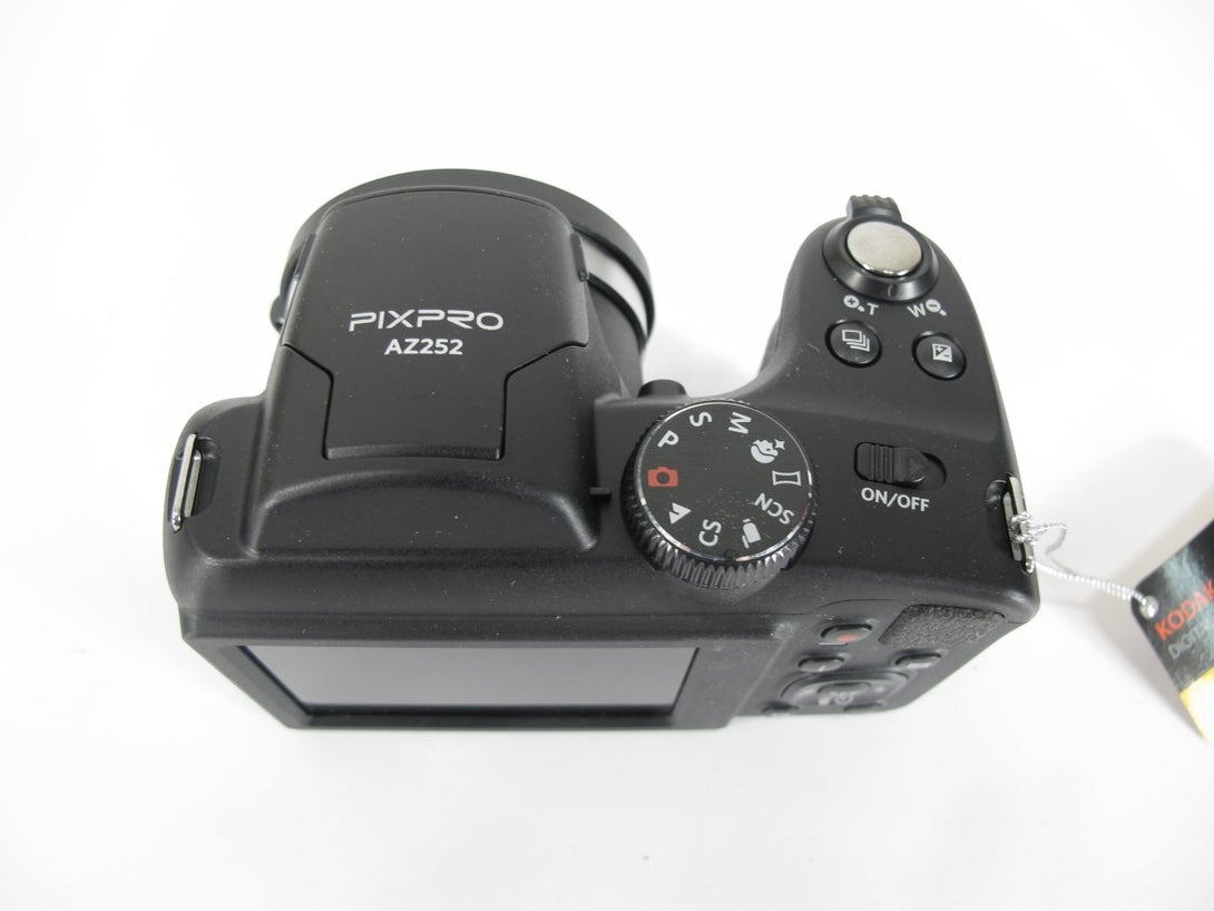 Kodak PIXPRO AZ252 Point & Shoot Digital Camera w/ 3” LCD 16 MP Black - ZeereeZ