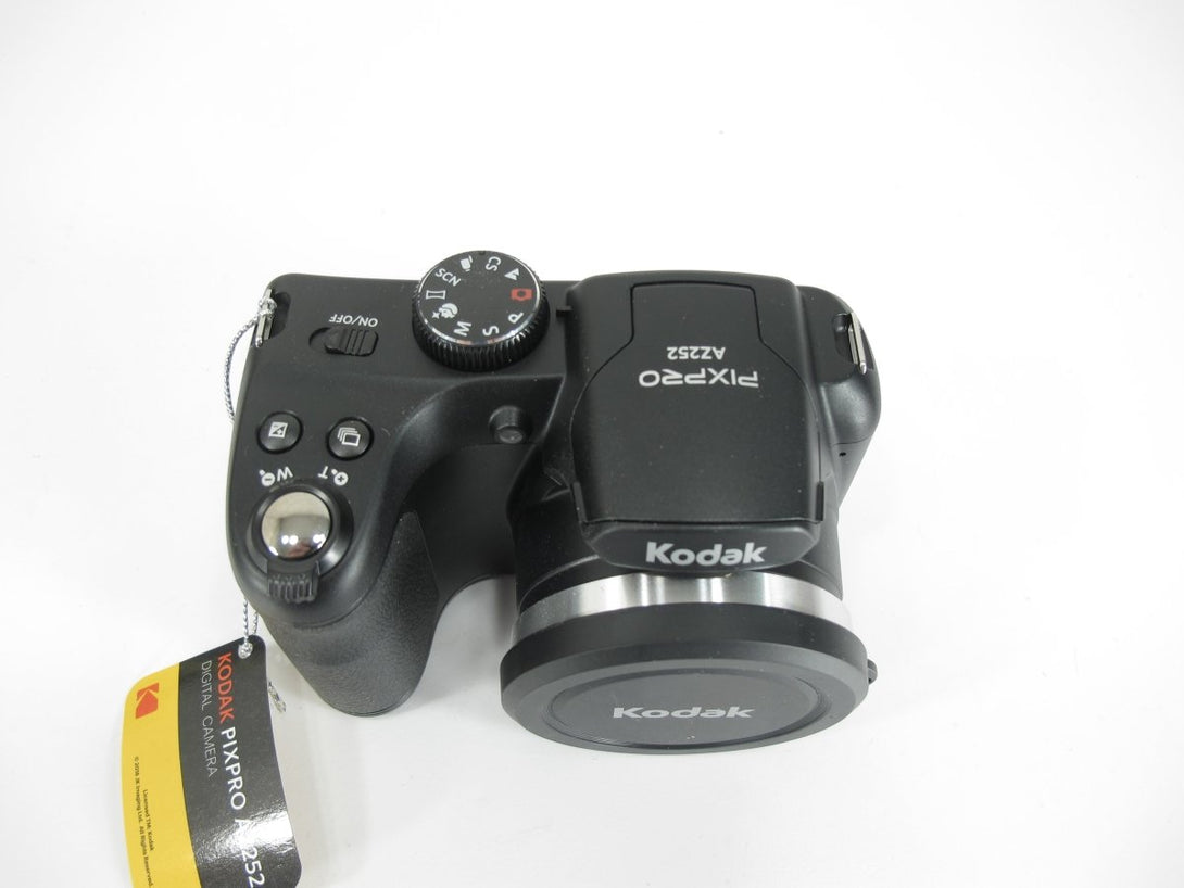 Kodak PIXPRO AZ252 Point & Shoot Digital Camera w/ 3” LCD 16 MP Black - ZeereeZ