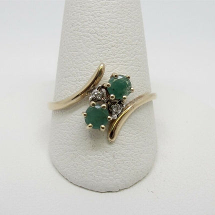 Ladies 10k Yellow Gold Natural Emerald Ring w/ Diamond Accents - ZeereeZ