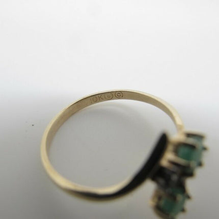 Ladies 10k Yellow Gold Natural Emerald Ring w/ Diamond Accents - ZeereeZ