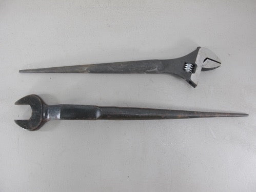 Large Heavy Duty Crescent Adjustable & 1 - 1/8 Inch Open Box Spud Wrench Set - ZeereeZ