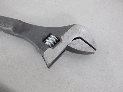 Large Heavy Duty Crescent Adjustable & 1 - 1/8 Inch Open Box Spud Wrench Set - ZeereeZ