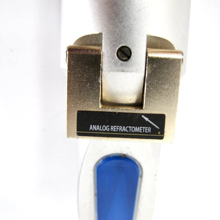 Laxco™ IRC - 200 Handheld Analog Clinical Refractometer - ZeereeZ