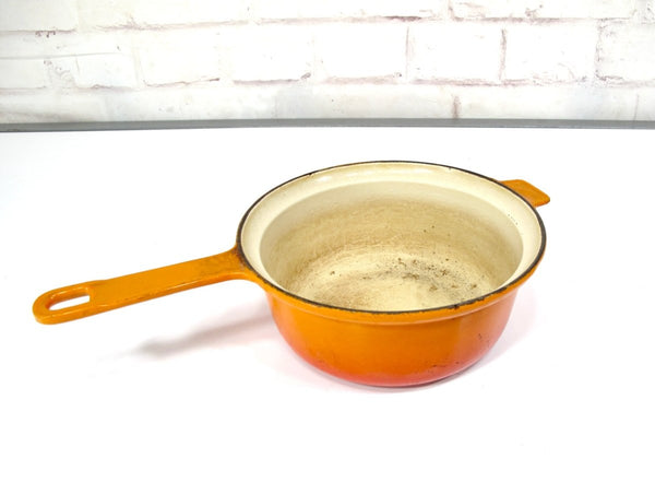 Le Creuset 18cm Vintage Orange Cast Iron Enamel Saucepan - ZeereeZ