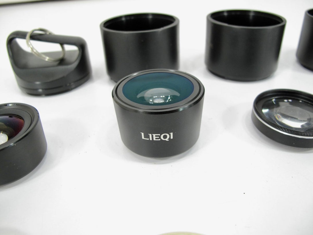 LIEQI 3in1 Mobile Phone Lenses 0.6X Wide Angle, 15X Macro, Fish Eye + Carry Case - ZeereeZ