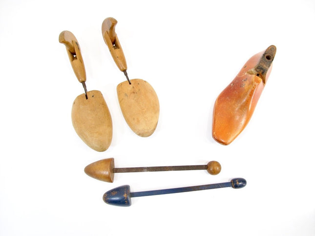 Lot of Vintage Ladies Shoe Stretchers from CS Pierce and Leader - ZeereeZ