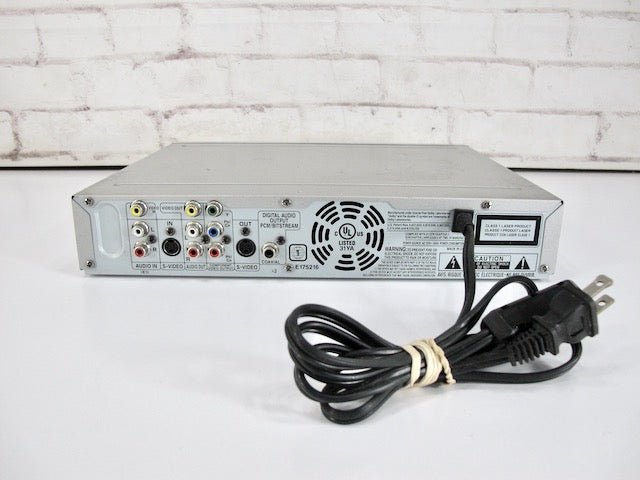 Magnavox ZC320MW8 Progressive Scan DVD Recorder Player - ZeereeZ