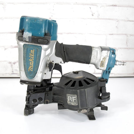 Makita AN454 1 - 3/4" 15 Degree Pneumatic Coil Roofing Nailer Nail Gun - ZeereeZ