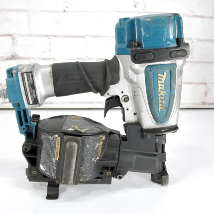 Makita AN454 1 - 3/4" 15 Degree Pneumatic Coil Roofing Nailer Nail Gun - ZeereeZ